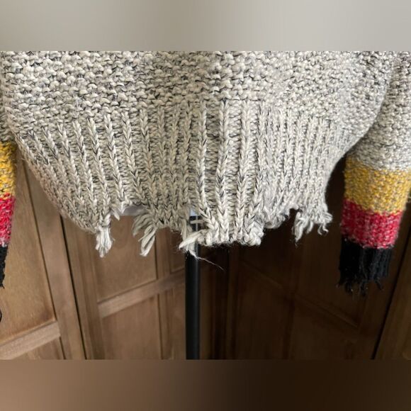 Vintage Havana Destroyed V Neck Frayed Distressed Sweater. - Picture 4 of 6